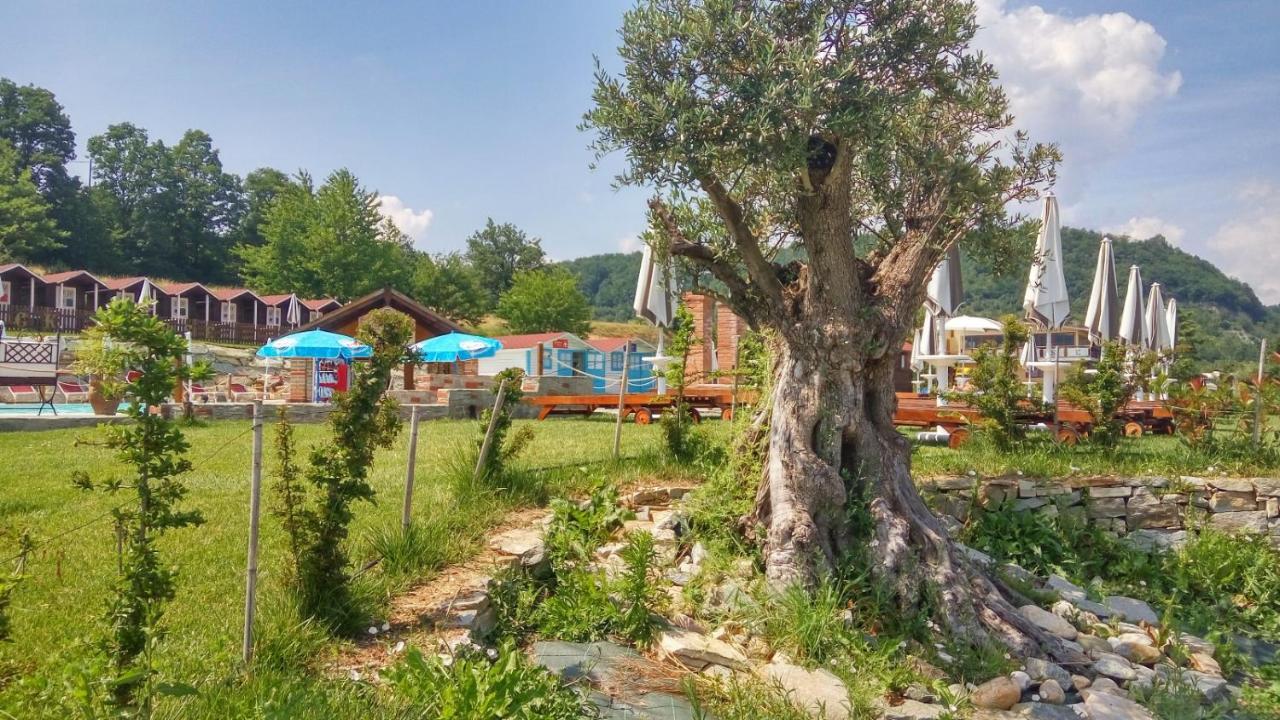 Relais Black Horse Millesimo Ngoại thất bức ảnh